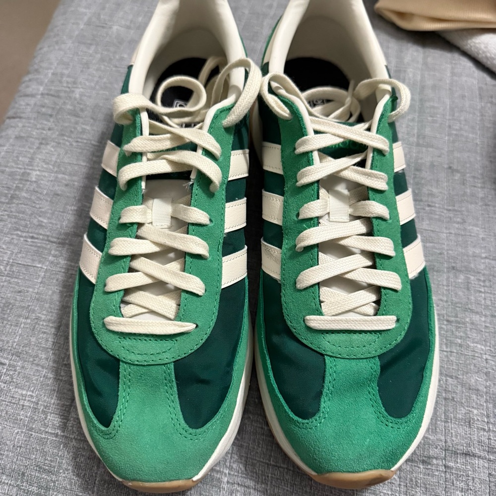 Adidas Women's Run 70’s 2.0